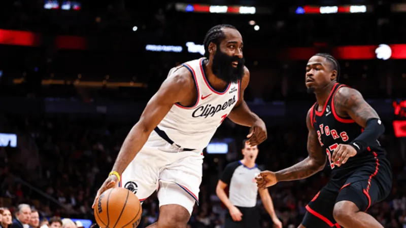 开云平台-如何看待洛佩斯&amp;amp;祖巴茨的双塔？哈登：我觉得相当不错