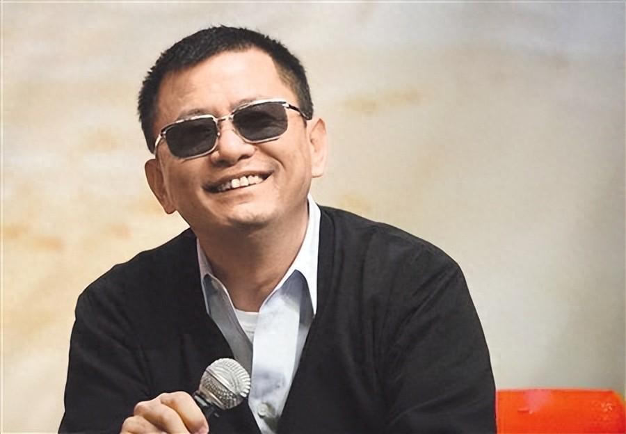 开云平台-陪玩陪睡不够!集体开嫖、舔手指、目无王法,阴暗面彻底藏不住了